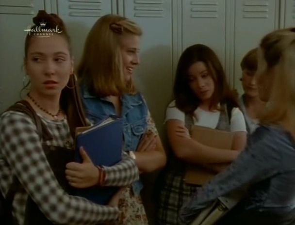 Charmed-Online_dot_nl-PicketFences3x04-0596.jpg
