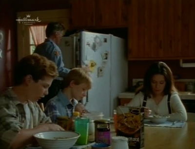 Charmed-Online_dot_nl-PicketFences3x04-1091.jpg