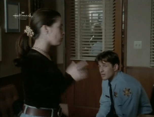 Charmed-Online_dot_nl-PicketFences3x07-0396.jpg