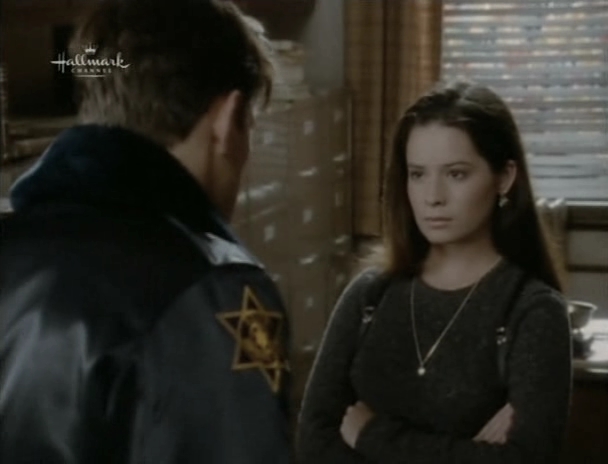 Charmed-Online_dot_nl-PicketFences3x07-0712.jpg