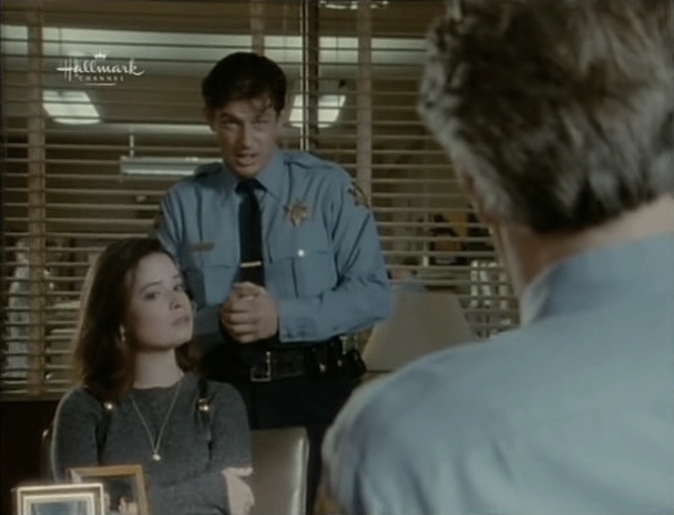 Charmed-Online_dot_nl-PicketFences3x07-0946.jpg Charmed-Online_dot_nl-PicketFences3x07-0946.jpg