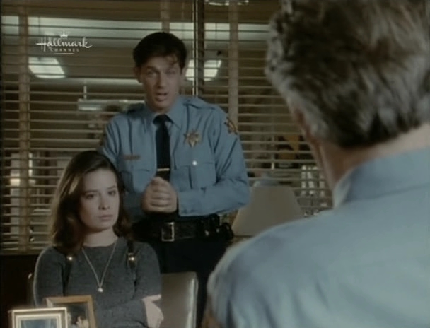 Charmed-Online_dot_nl-PicketFences3x07-0953.jpg