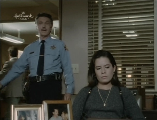 Charmed-Online_dot_nl-PicketFences3x07-1099.jpg
