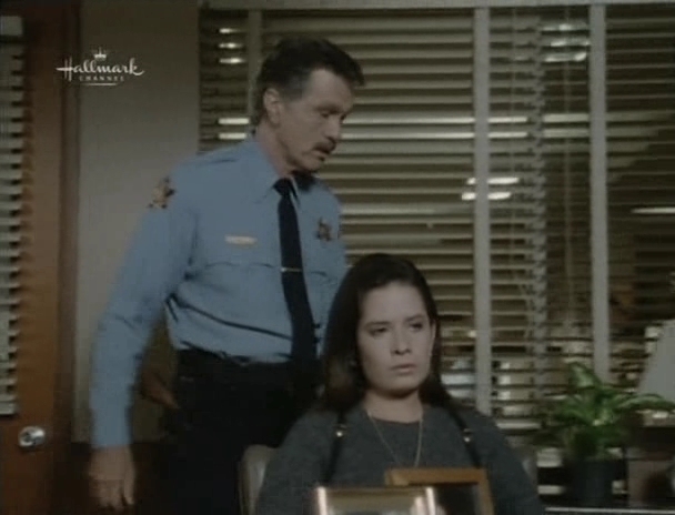 Charmed-Online_dot_nl-PicketFences3x07-1104.jpg