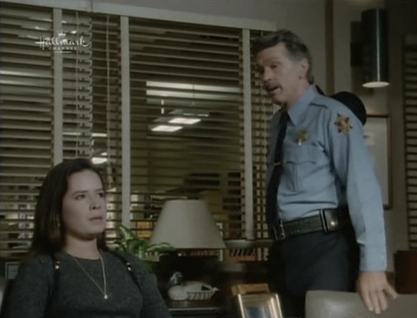 Charmed-Online_dot_nl-PicketFences3x07-1108.jpg