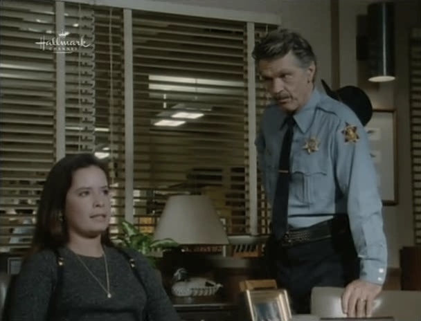 Charmed-Online_dot_nl-PicketFences3x07-1115.jpg
