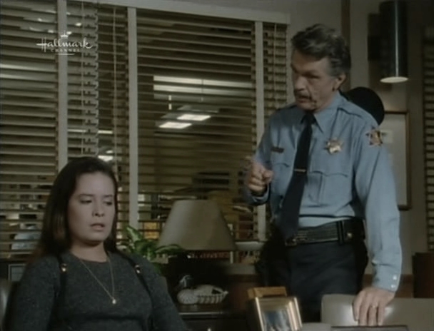 Charmed-Online_dot_nl-PicketFences3x07-1120.jpg