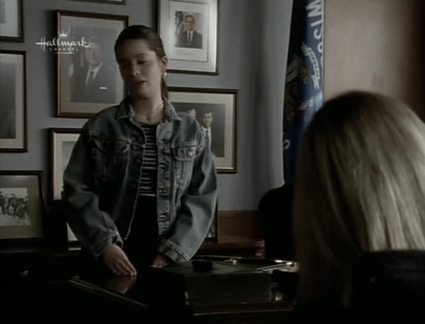 Charmed-Online_dot_nl-PicketFences3x17-1298.jpg