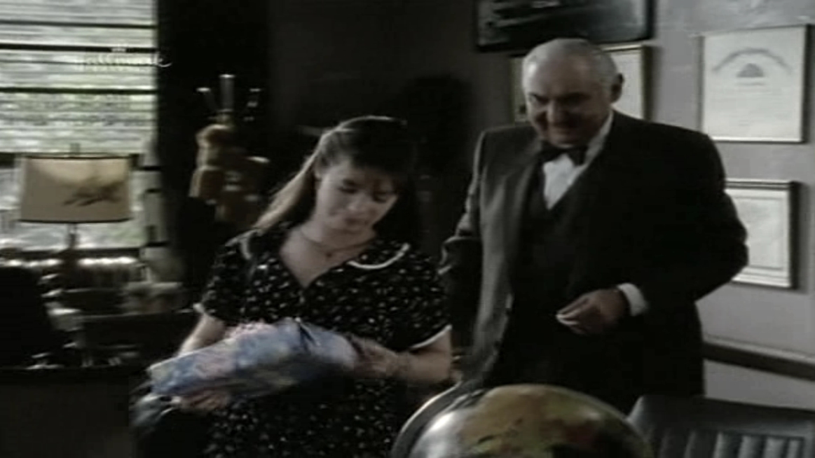 Charmed-Online_dot_nl-PicketFences4x01-0617.jpg