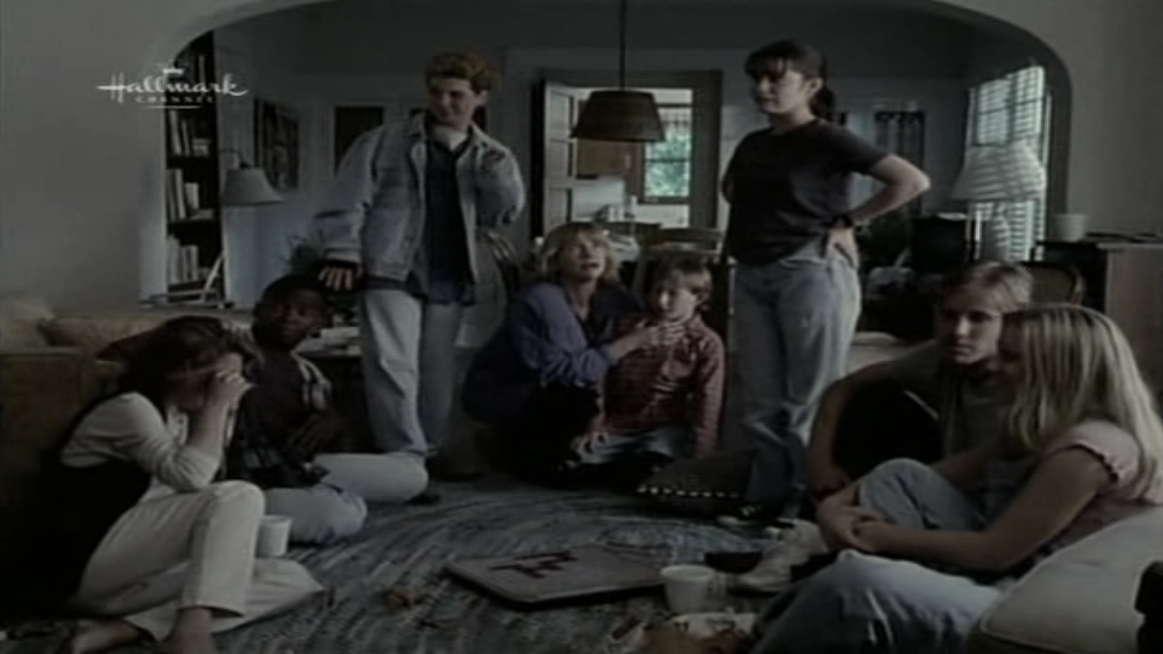 Charmed-Online_dot_nl-PicketFences4x02-0972.jpg Charmed-Online_dot_nl-PicketFences4x02-0972.jpg