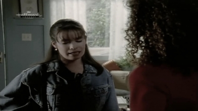 Charmed-Online_dot_nl-PicketFences4x05-0221.jpg