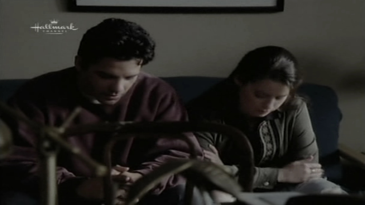 Charmed-Online_dot_nl-PicketFences4x10-2448.jpg Charmed-Online_dot_nl-PicketFences4x10-2448.jpg