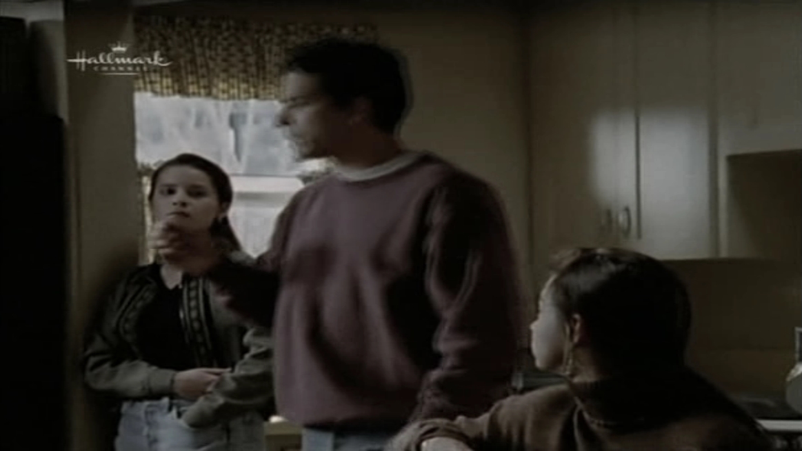 Charmed-Online_dot_nl-PicketFences4x10-2558.jpg