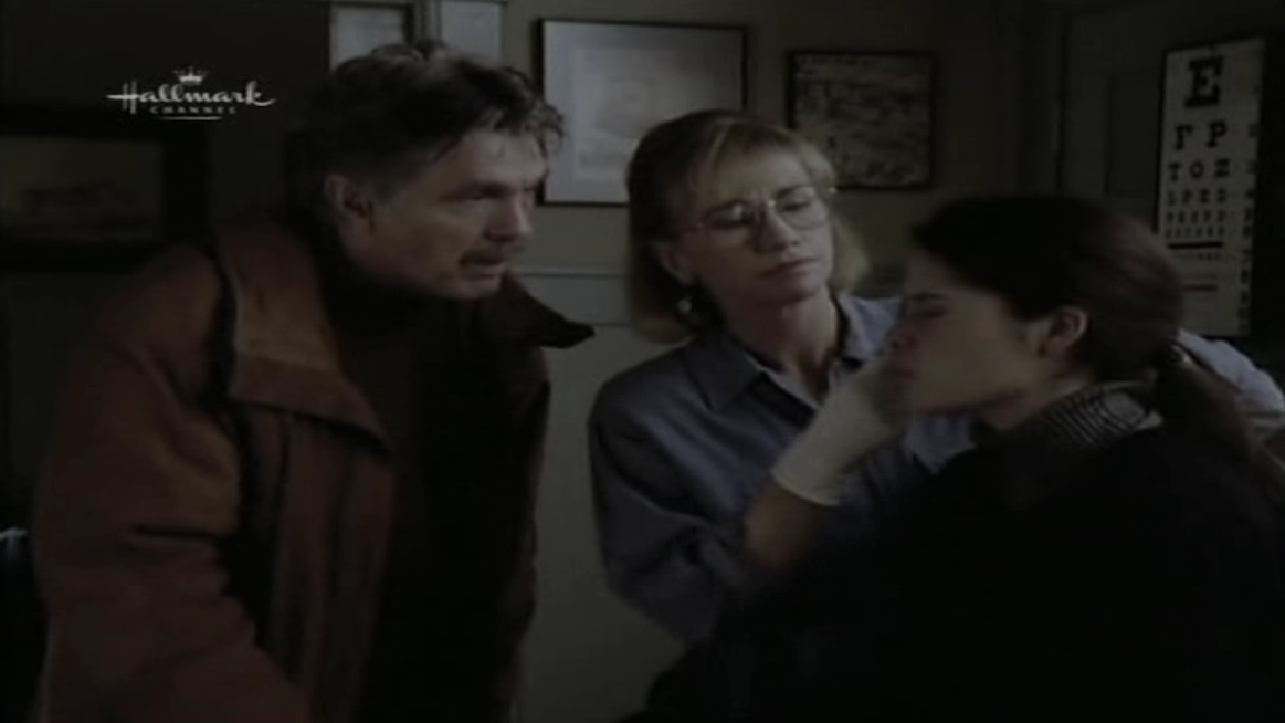 Charmed-Online_dot_nl-PicketFences4x10-2914.jpg