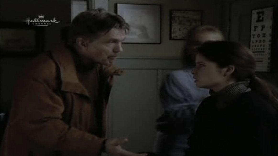 Charmed-Online_dot_nl-PicketFences4x10-2916.jpg