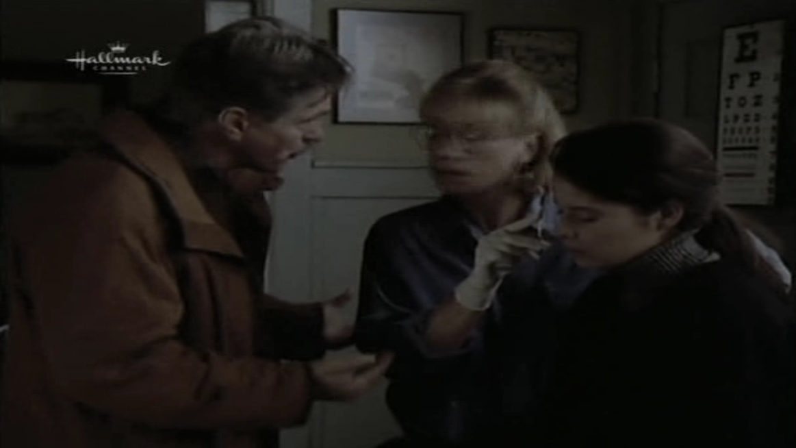 Charmed-Online_dot_nl-PicketFences4x10-2921.jpg