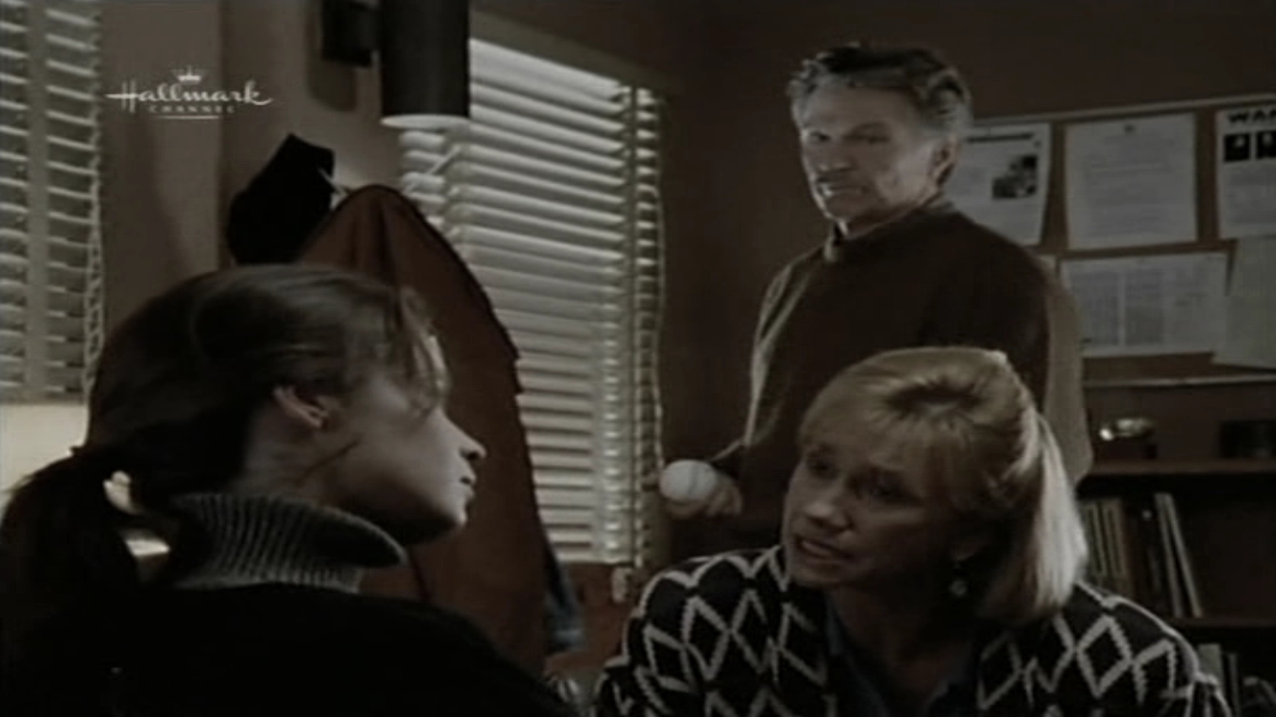 Charmed-Online_dot_nl-PicketFences4x10-3008.jpg