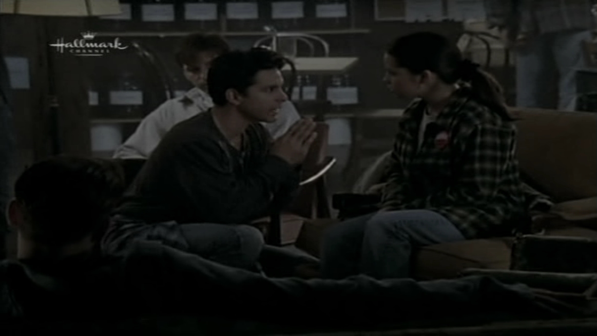 Charmed-Online_dot_nl-PicketFences4x10-3380.jpg