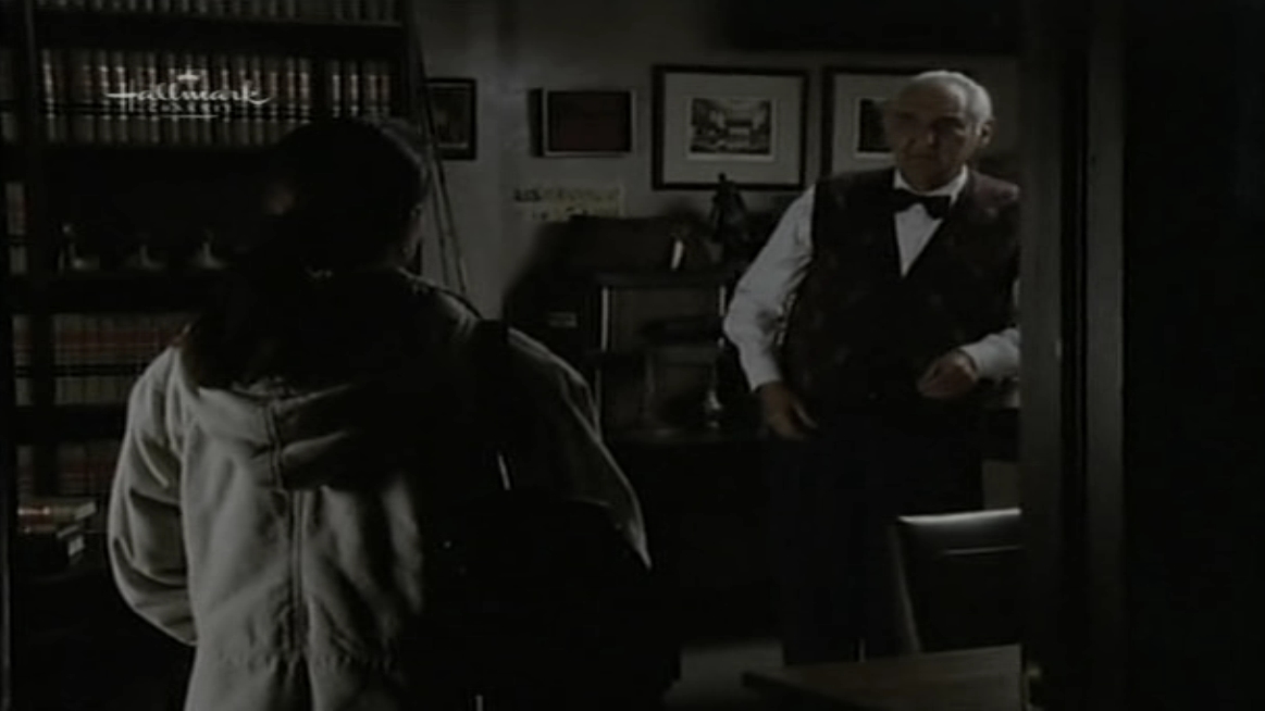 Charmed-Online_dot_nl-PicketFences4x10-3611.jpg Charmed-Online_dot_nl-PicketFences4x10-3611.jpg