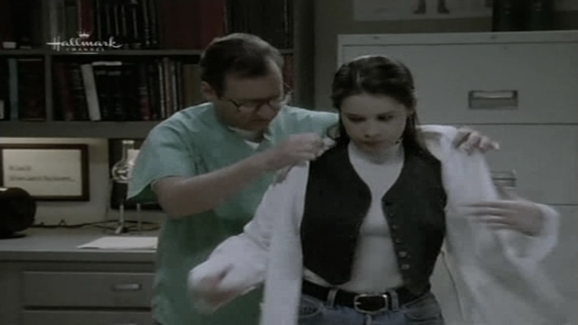 Charmed-Online_dot_nl-PicketFences4x11-1495.jpg Charmed-Online_dot_nl-PicketFences4x11-1495.jpg