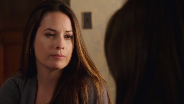 Charmed-Online-dot-net_PrettyLittleLiars1x01Pilot0157.jpg