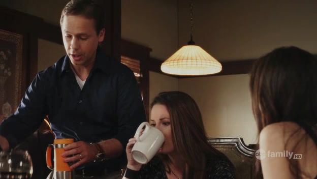Charmed-Online-dot-net_PrettyLittleLiars1x02TheJennaThing0329.jpg