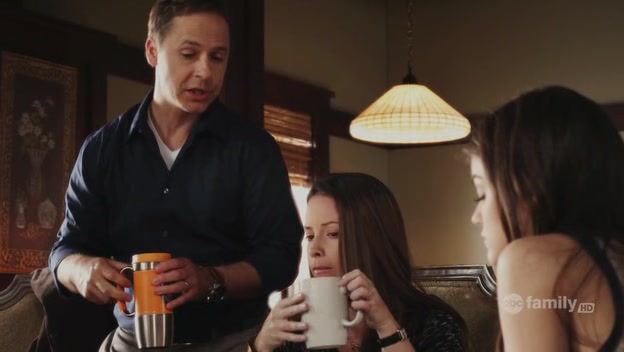 Charmed-Online-dot-net_PrettyLittleLiars1x02TheJennaThing0331.jpg
