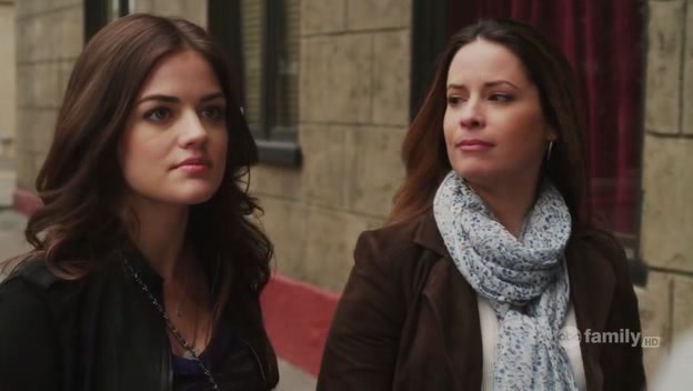 Charmed-Online-dot-net_PrettyLittleLiars1x02TheJennaThing1671.jpg