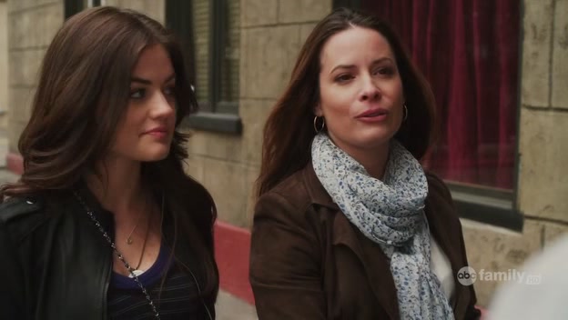 Charmed-Online-dot-net_PrettyLittleLiars1x02TheJennaThing1687.jpg