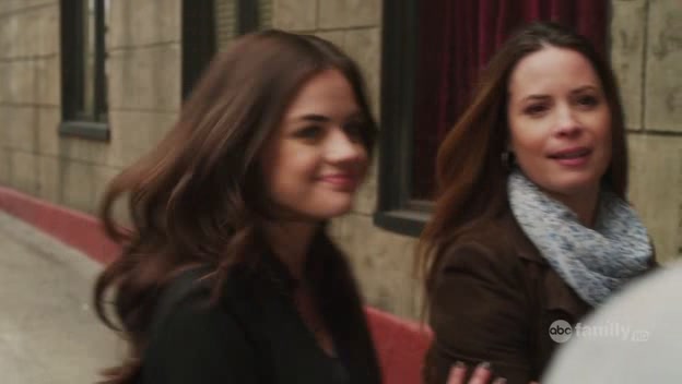 Charmed-Online-dot-net_PrettyLittleLiars1x02TheJennaThing1698.jpg