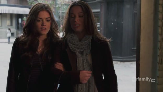 Charmed-Online-dot-net_PrettyLittleLiars1x02TheJennaThing1702.jpg
