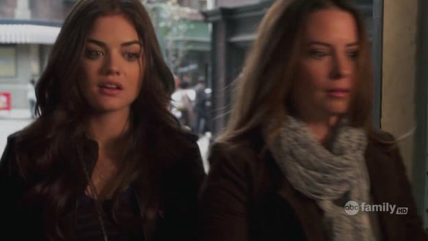 Charmed-Online-dot-net_PrettyLittleLiars1x02TheJennaThing1703.jpg