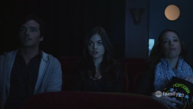 Charmed-Online-dot-net_PrettyLittleLiars1x02TheJennaThing1742.jpg