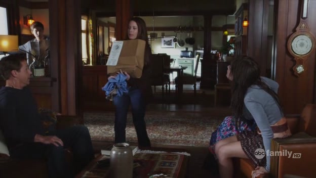 Charmed-Online-dot-net_PrettyLittleLiars1x02TheJennaThing2266.jpg