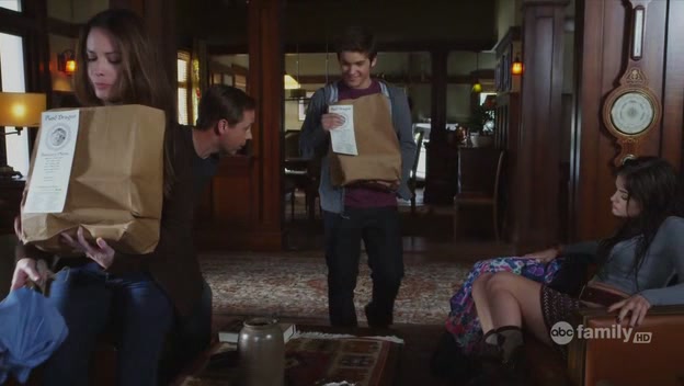 Charmed-Online-dot-net_PrettyLittleLiars1x02TheJennaThing2269.jpg