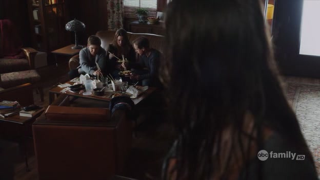 Charmed-Online-dot-net_PrettyLittleLiars1x02TheJennaThing2305.jpg