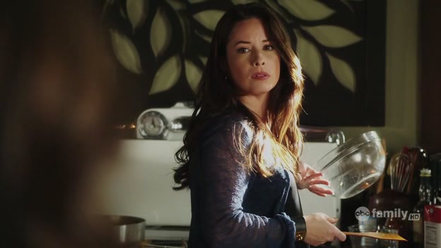 Charmed-Online-dot-net_PrettyLittleLiars1x04CanYouHearMeNow0698.jpg