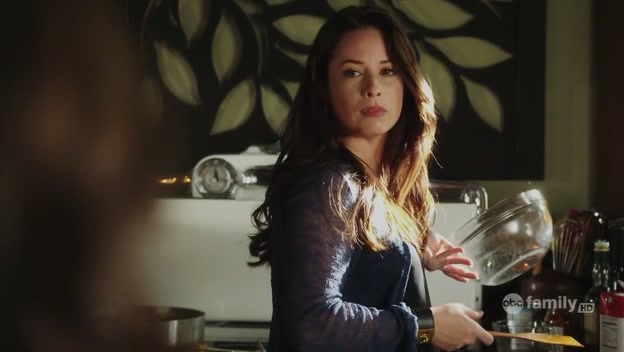 Charmed-Online-dot-net_PrettyLittleLiars1x04CanYouHearMeNow0699.jpg