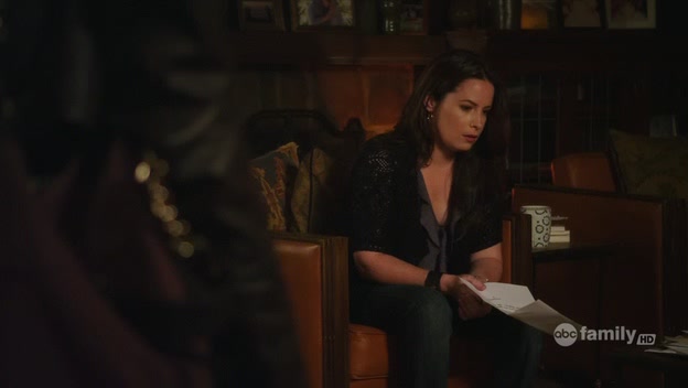 Charmed-Online-dot-net_PrettyLittleLiars1x04CanYouHearMeNow2340.jpg