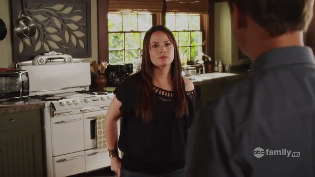 Charmed-Online-dot-net_PrettyLittleLiars1x05RealityBitesMe0253.jpg