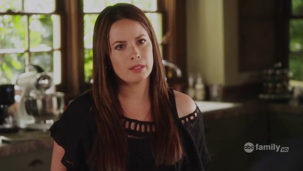Charmed-Online-dot-net_PrettyLittleLiars1x05RealityBitesMe0280.jpg