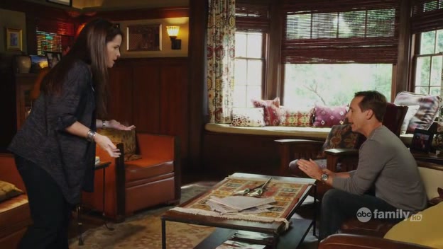 Charmed-Online-dot-net_PrettyLittleLiars1x05RealityBitesMe1838.jpg