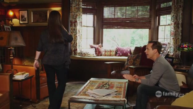 Charmed-Online-dot-net_PrettyLittleLiars1x05RealityBitesMe1841.jpg