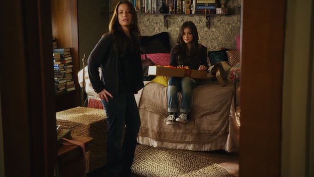 Charmed-Online-dot-net_PrettyLittleLiars1x07TheHomecomingHangover0505.jpg
