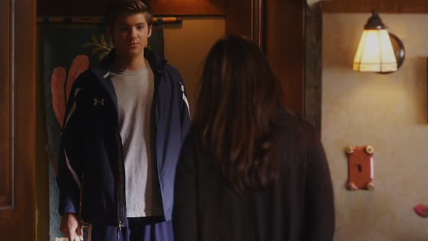 Charmed-Online-dot-net_PrettyLittleLiars1x07TheHomecomingHangover0516.jpg
