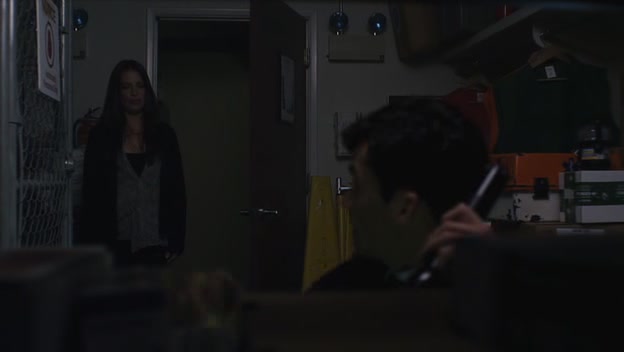 Charmed-Online-dot-net_PrettyLittleLiars1x09ThePerfectStorm1613.jpg