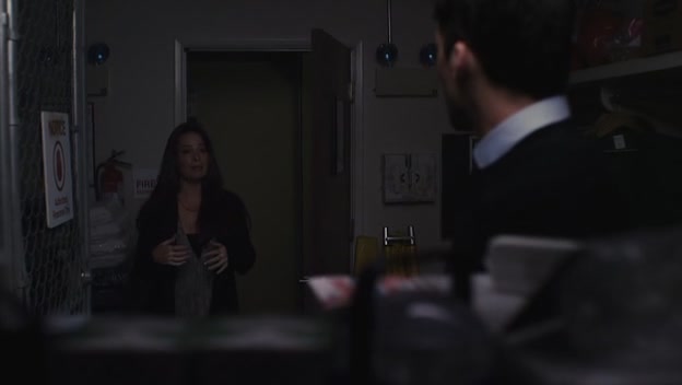 Charmed-Online-dot-net_PrettyLittleLiars1x09ThePerfectStorm1618.jpg