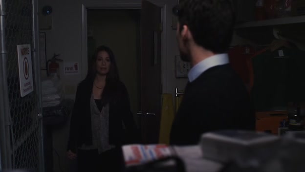 Charmed-Online-dot-net_PrettyLittleLiars1x09ThePerfectStorm1624.jpg