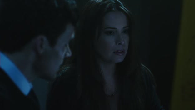 Charmed-Online-dot-net_PrettyLittleLiars1x09ThePerfectStorm1658.jpg
