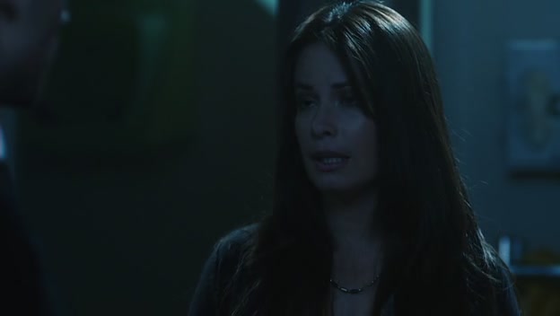 Charmed-Online-dot-net_PrettyLittleLiars1x09ThePerfectStorm1707.jpg
